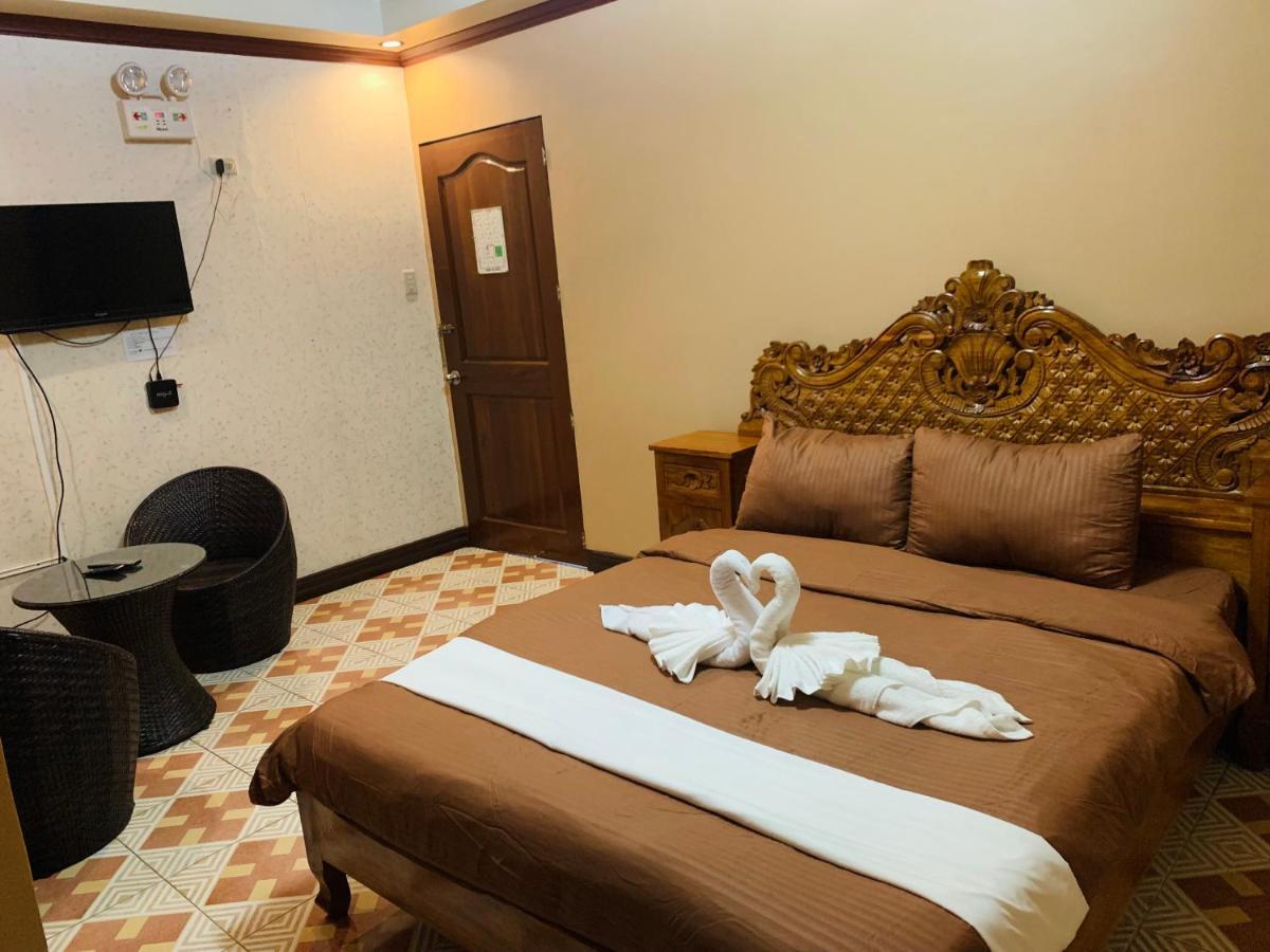 Drake Hotel Angeles City Exterior foto